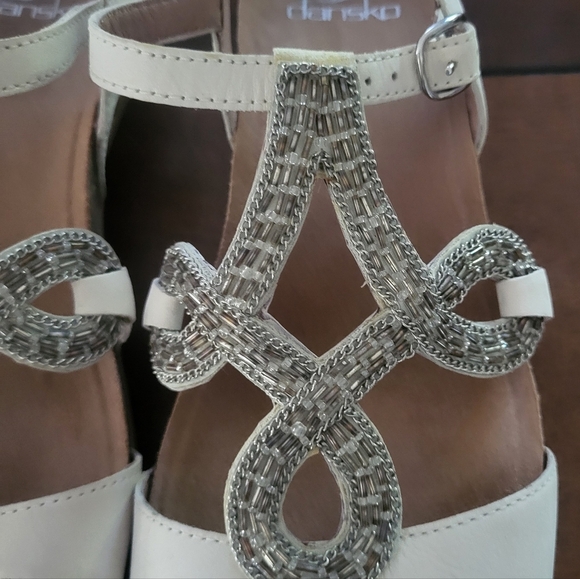 DANSKO Reeta Sandals Ivory Nubuck Buckle Closure Size 39 (US 9) - Picture 4 of 10